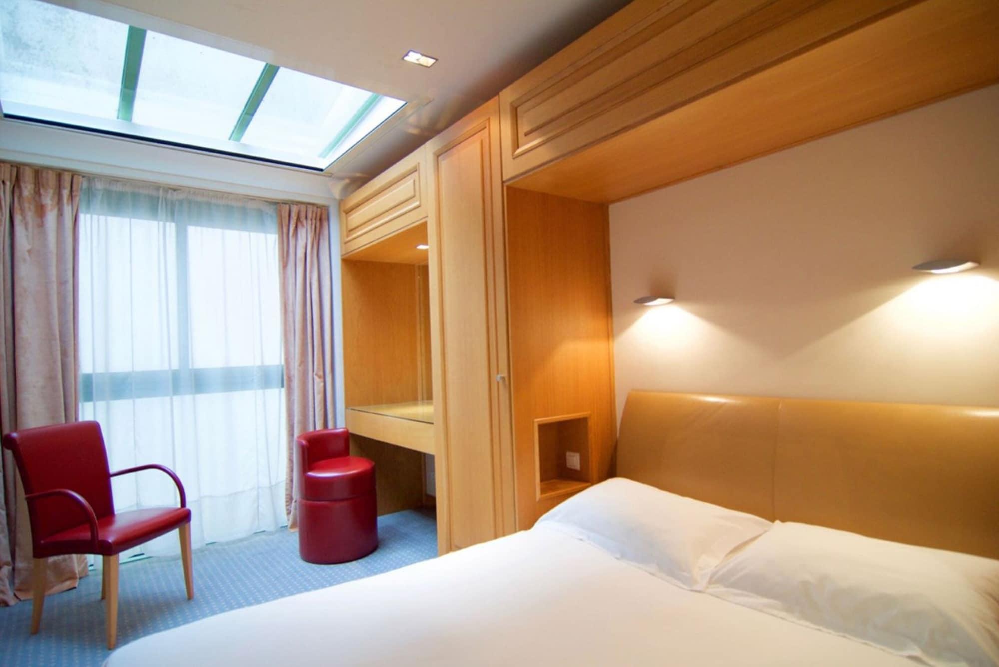 Hotel Du Vieux Marais Париж Экстерьер фото