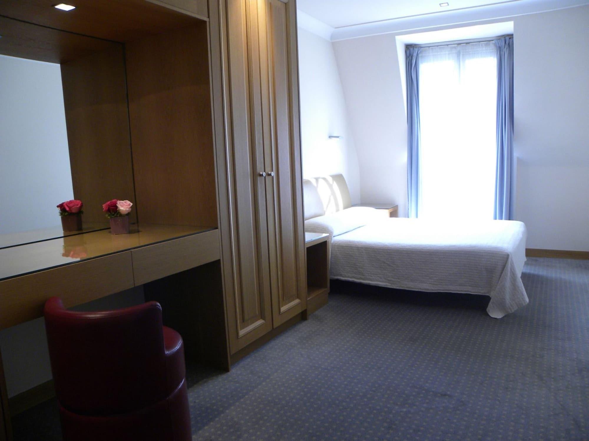 Hotel Du Vieux Marais Париж Экстерьер фото